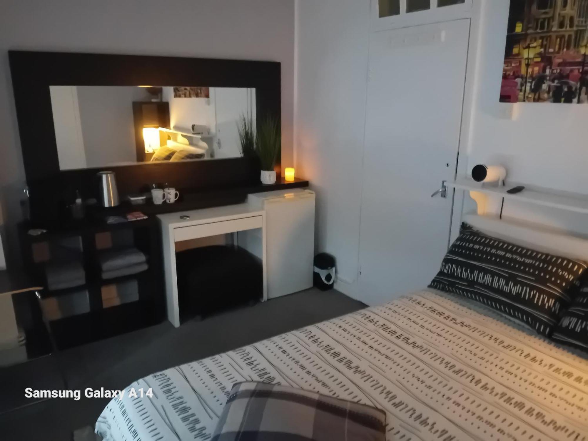 Apartamento 63 John Aird Court Londres Exterior foto